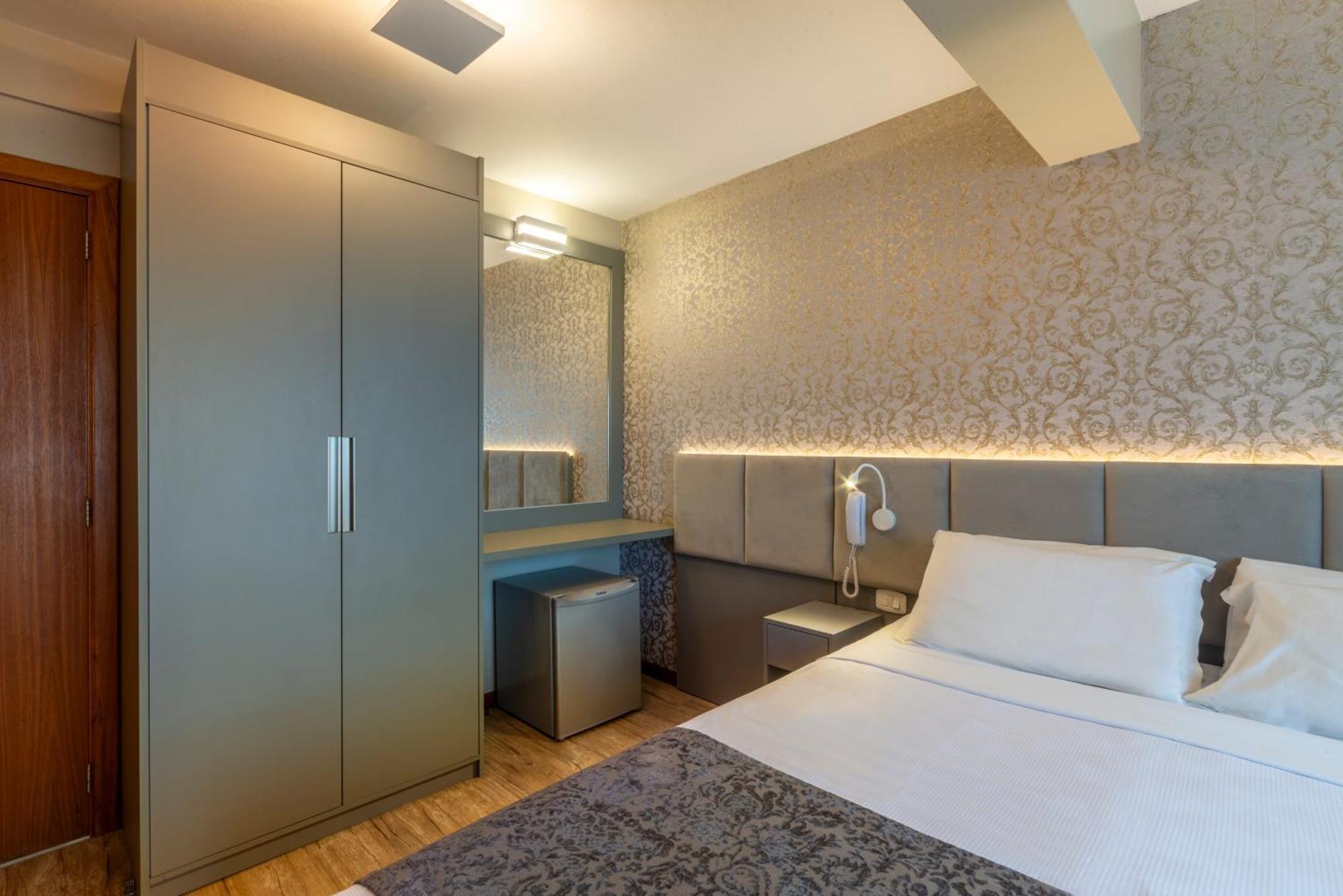 Hotel Laghetto Siena غرامادو المظهر الخارجي الصورة